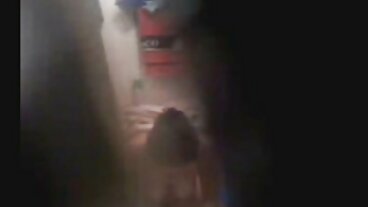 פשטידות המשפחה שלי: קלואי קאפרי והבייביסיטר היילי ריד מזיין את אחיה החורג בפורנו-HD
