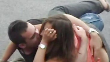העשרה הקטנטנה קנזי ריבס עושה 180 לפני Hard Anal XXX