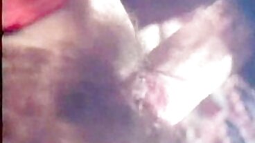 חובב סינת'ווייב Blonde MILF Gym-Fiend Banged