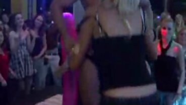 PAWG MILF רישל עוזרת למוטיבציה של Stepson