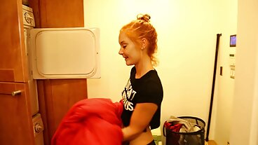 בולמה יכולה לאכול Deez Dragon Nutz