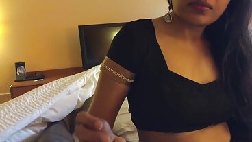 אימון מיוזע וסקס מהביל עם Busty Babe Ivy Secret
