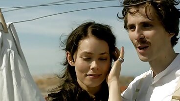 מאפינס ומאפים עבור MILF אסייתי, הבן החורג של כריסטי