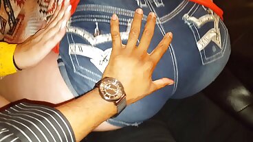 בראז'רים טיפאני משפריץ אורחים במסיבת פוטלוק