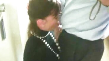 האפטר אימון של בייב ניקול אניסטון בנוי בהתאמה אישית