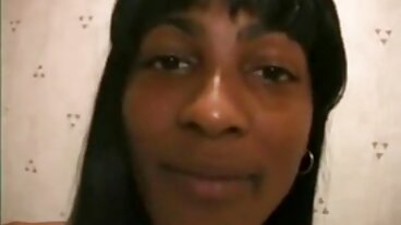 NaughtyAmerica: ג'אזלין ריי בלונדינית סבבה מזיין מעריצה בהלבשה תחתונה לפני שחוטפת ציצים בפורנו-HD